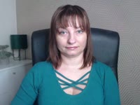 Close your eyes… My soft blonde hair brushes against your skin as I lean over you. My 75C curves press lightly against your back while my hands explore every inch of you, slow and warm at first… then firmer, making you gasp. My blue-green eyes lock on yours in the candlelight, half-angel, half-devil, deciding whether to spoil you… or tease you until you beg like in the best scenes of Fast & Furious – fast, intense, and unforgettable.