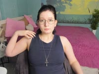 hii! i am a student in design, im 18 and im bisexual! i am also goth <3 in my free time i love to sleep, play minecraft and watch anime hehe. i, of course, love to draw, and after i graduate i would love to make my own comics. also i wish to travel the world and choose a place to live, where i can do both sex work and comics at the same time.