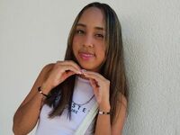 shaved pussy webcam ArianaIvers