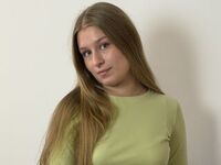 cam girl fingering pussy DaphneKinsky