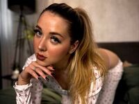 naughty camgirl masturbating EmilyHawke