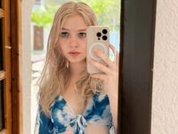 camgirl masturbating with sex toy JuneLane