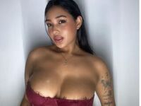 camgirl playing with sex toy LaurenKaterine