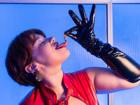 webcam bitch chatroom MilyJonson