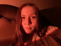 hot camslut NguyetBuchetto