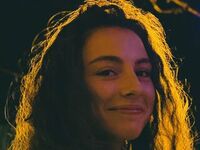 closeup NidaSheldon
