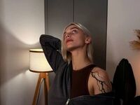 camwhore masturbating with vibrator PamellaLegette