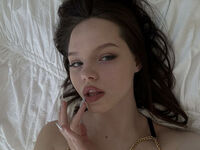 closeup SelenaNoelle