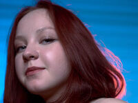 camgirl showing tits MaisieMundhenk