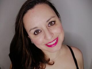 naked girl with webcam masturbating with vibrator AdelaAlbaNatural