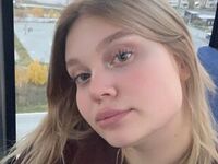 closeup cam AdeleBaile