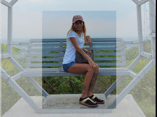 webcam babe chat room Akhisha