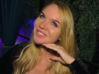 naughty camgirl photo AlesiaStrict