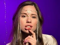 camgirl fingering bald pussy AngelineDivinne