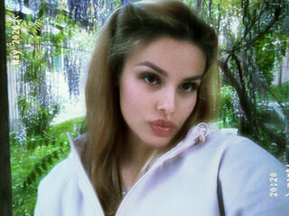 shower AnneMaria