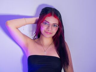 topless camgirl AriaRosel