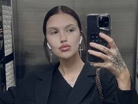 cam girl playing with vibrator ArlindaMarotti