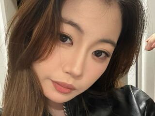 cam girl playing with dildo AugustFeng