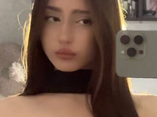 girl sex chat BellaJersiquins