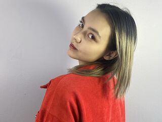 live cam girl BellaWaves