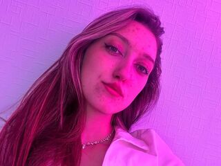 naked webcamgirl photo BrandieBeninati