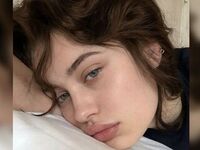 hot cam girl fingering pussy BrettOpher