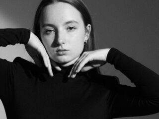 adult webcam chat room CasieVeasman