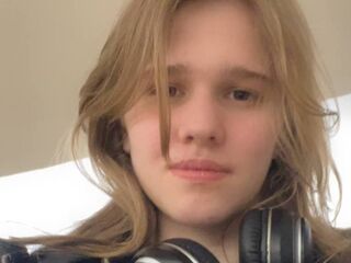 chat room picture ChristieDemaline