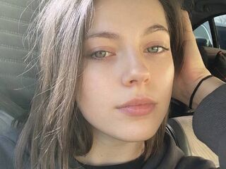 camslut masturbating ClarettaZinno