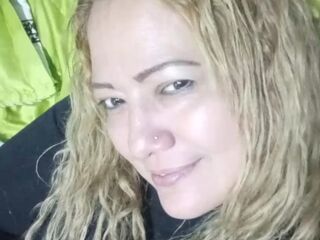 cam whore live ClauMills