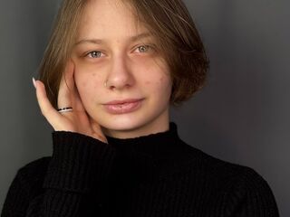 naked camgirl CoraLamon