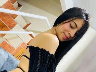 camgirl showing pussy CristalLinares
