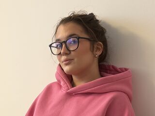 cam girl playing with sextoy CristineHoesing