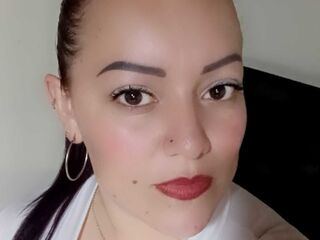 naughty camwhore DinaCarls