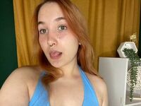 camgirl masturbating with sex toy EadlinBready