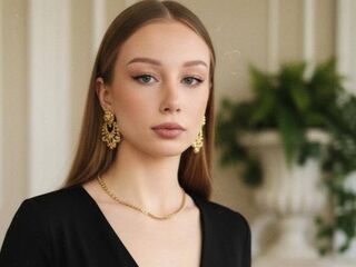 adult cam sex show EmaGurrad