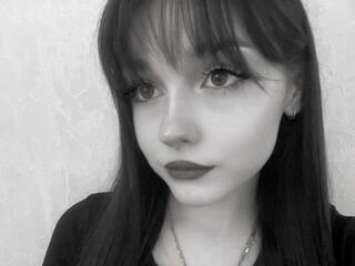 naked cam chat EvelynnCaillouet