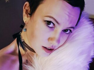 naked camgirl FleurLis