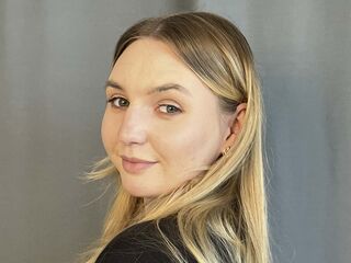 camgirl webcam FloraBrenden