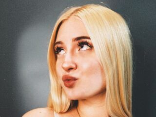 naked girl with webcam masturbating FredaLiebens