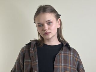 naughty cam girl masturbating HeikeGraciano