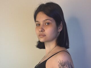 naughty camgirl masturbating with dildo JacquiKozma