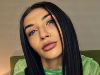 camgirl showing tits JanneMaine
