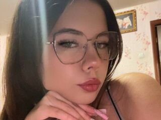 topless webcamgirl KasieHongeva
