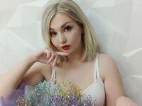 naked camgirl photo KiraCullen
