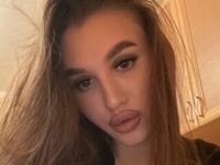 chat live cam KyraVictorine