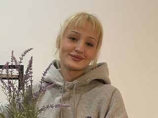 sexy cam girl picture KyungMikes