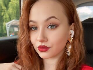 camgirl showing pussy LatiaEld