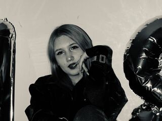 hot webcam picture LatishaWolfenden