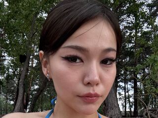 hot cam girl fingering shaved pussy LisabethHal